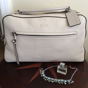 Stunning leather Coach Purse NWOT